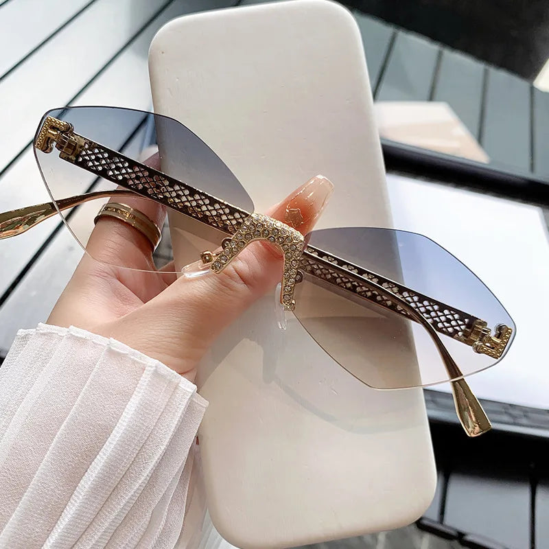 New Arrival 2025 Trendy High Quality Designer Gold Metal Frameless Rimless Luxury Women Sunglasses