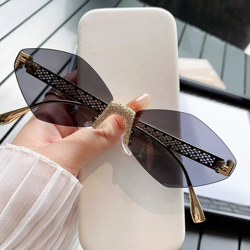 New Arrival 2025 Trendy High Quality Designer Gold Metal Frameless Rimless Luxury Women Sunglasses
