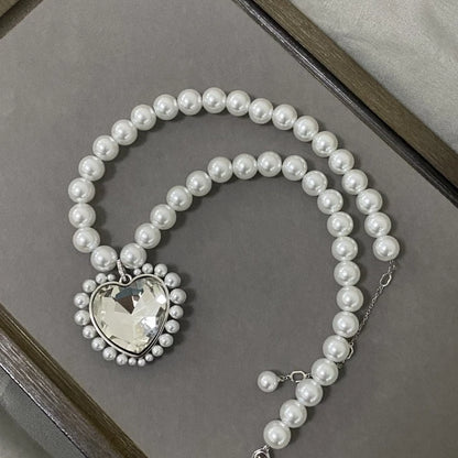 Love pearl necklace, women's light luxury versatile earrings, high-end feeling bracelet jewelry set