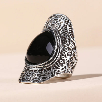 Women's fashionable geometric ring design, retro personality, exaggerated jewelry