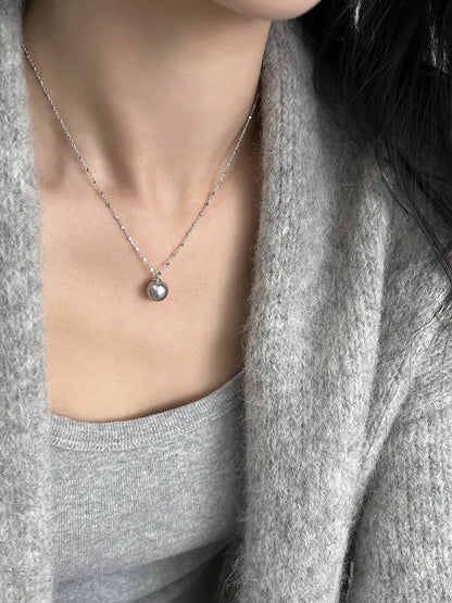 Pearl Necklace for Women 2025 New Style Simple Temperament Collarbone Chain Niche High-end Feeling