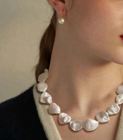 Pearl Choker Necklace for Women Boho Black White Large Freshwater Pearls Beaded Statement Necklaces Silver Fashion Jewelry Gifts