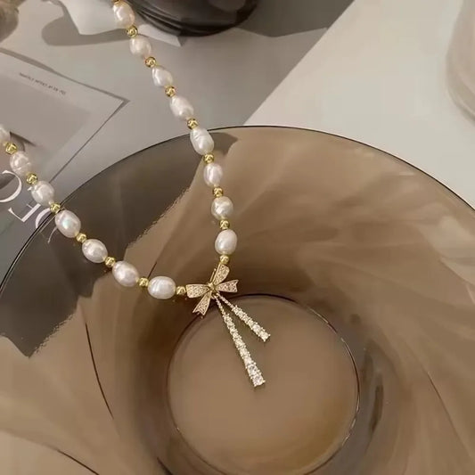 Elegant Pearl Necklace For Women Niche Design High-End Feel Trendy Cool Luxury INS Minimalist Style Clavicle Chain