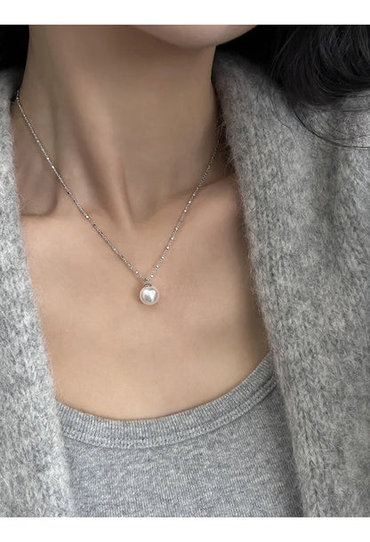Pearl Necklace for Women 2025 New Style Simple Temperament Collarbone Chain Niche High-end Feeling