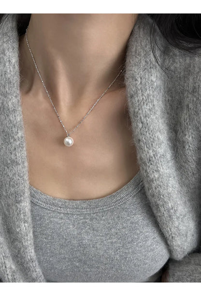 Pearl Necklace for Women 2025 New Style Simple Temperament Collarbone Chain Niche High-end Feeling