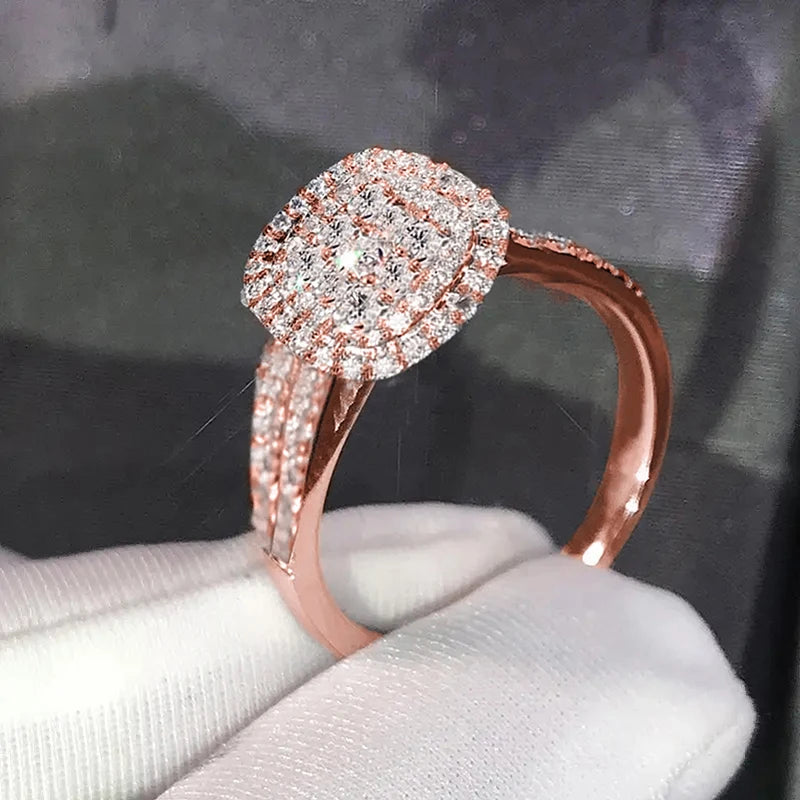 Huitan Luxury Rose Gold Color Finger Ring Female Fashion Wedding Band Shiny Zirconia Accessories Exquisite Engagement Jewelry