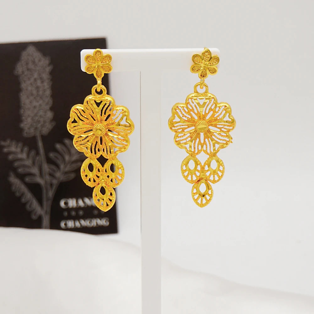 Dubai Women's Jewelry Sets Fashionable Gold Plated Gold Earrings And Necklace Set for Women Girls Wedding Engagement Anniversa